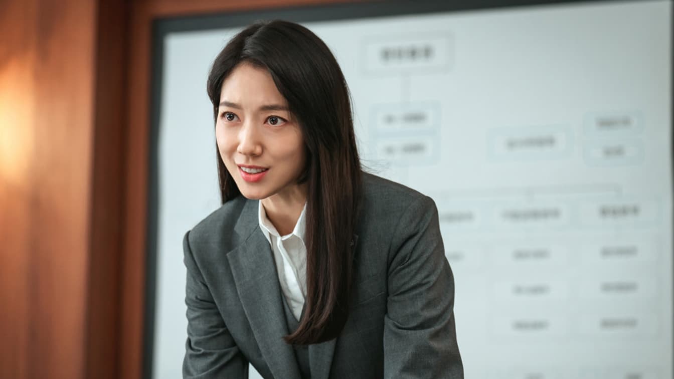 'Undercover Miss Hong' Menembusi Rating Dua Digit Ketika Drama Hujung Minggu Catat Rekod Baharu