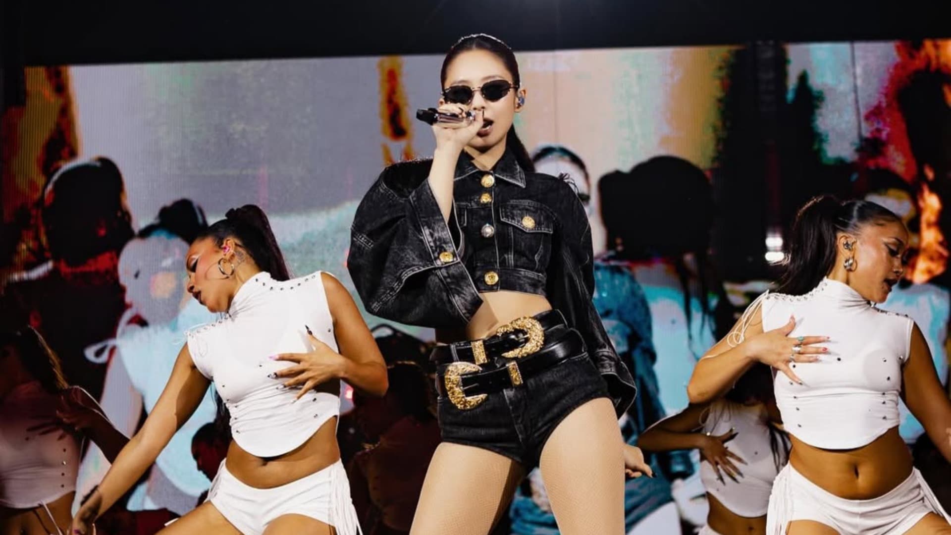 JENNIE Cipta Sejarah ComplexCon Sebagai Artis Solo Wanita Pertama Menjadi Headliner — Persembahan Sulung Dracula…