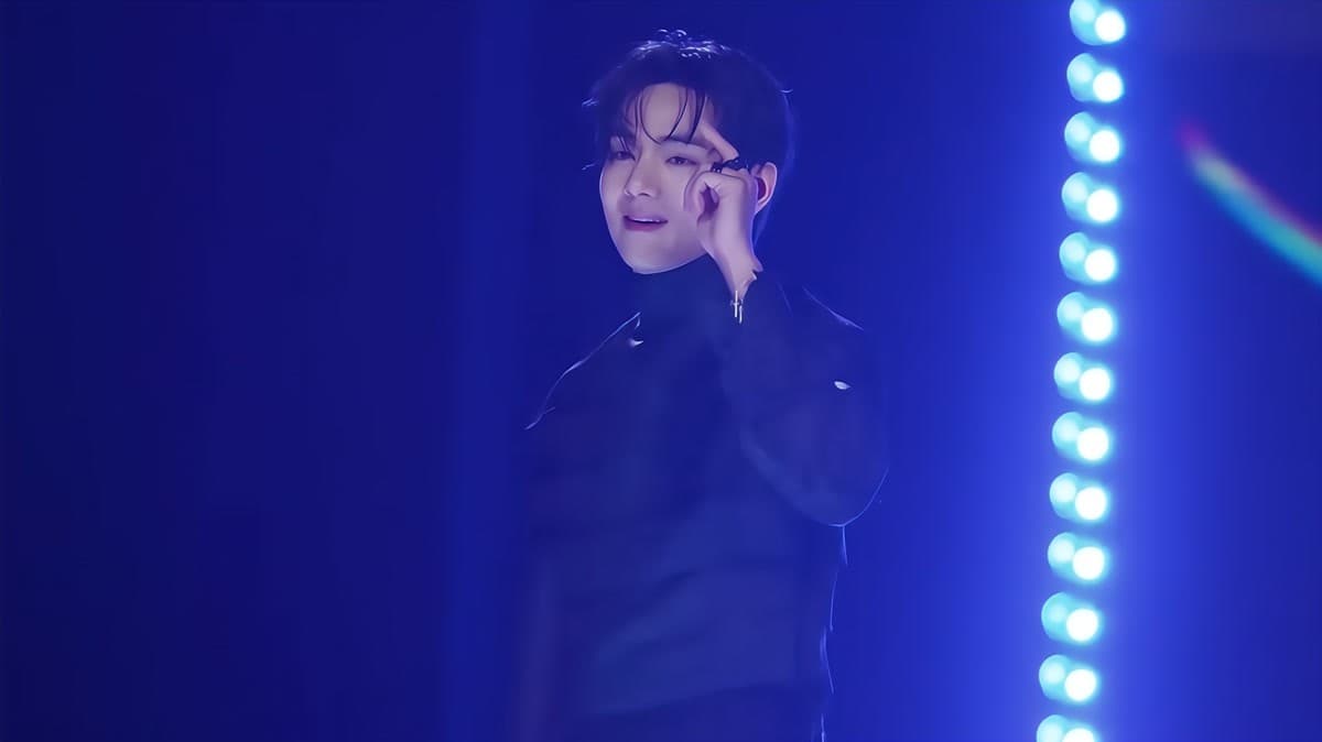 Kisah yang BTS V Terlalu Gugup untuk Dikongsi — Sehingga Kini