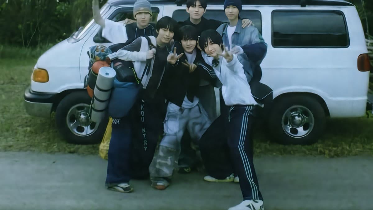 Peminat Tidak Boleh Berhenti Menonton Teaser MV Lucu KickFlip untuk Comeback April