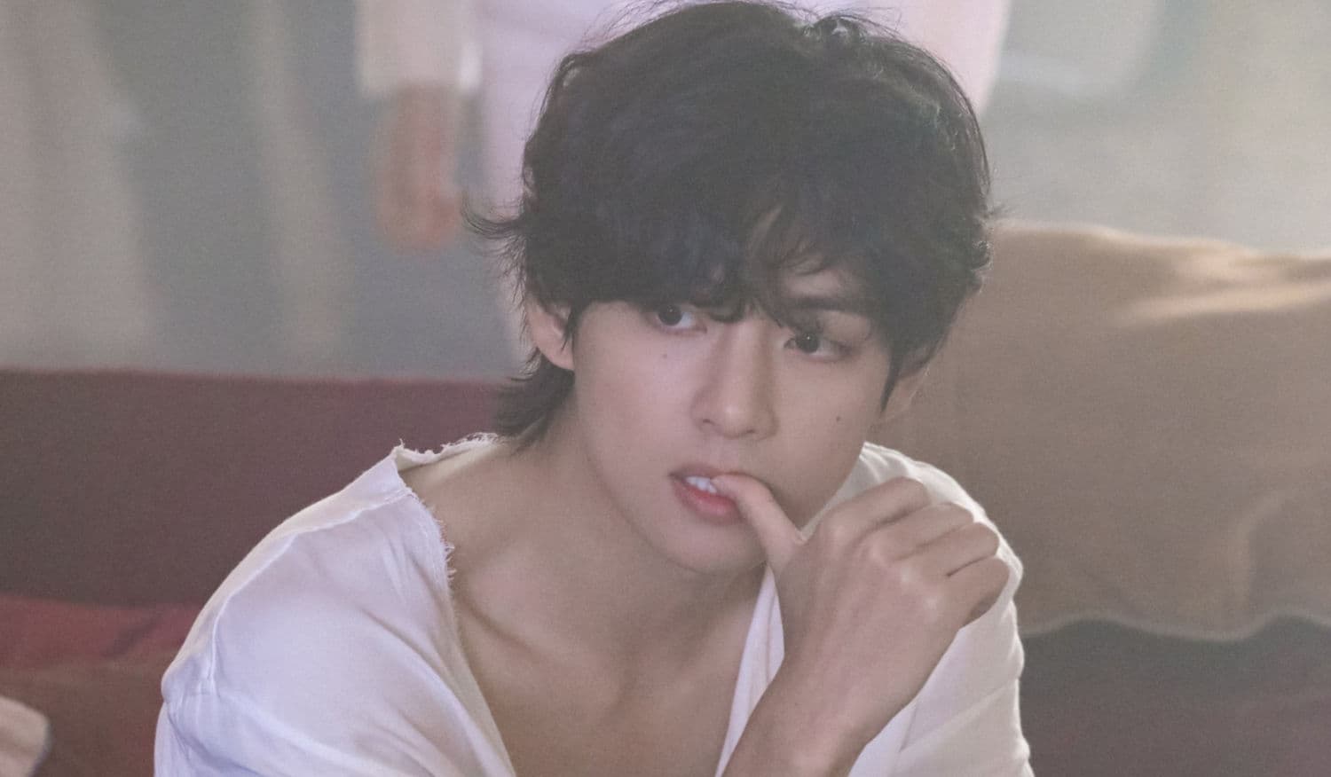 BTS V Mendedahkan Surat yang Membantu Beliau Melalui Perkhidmatan Tentera