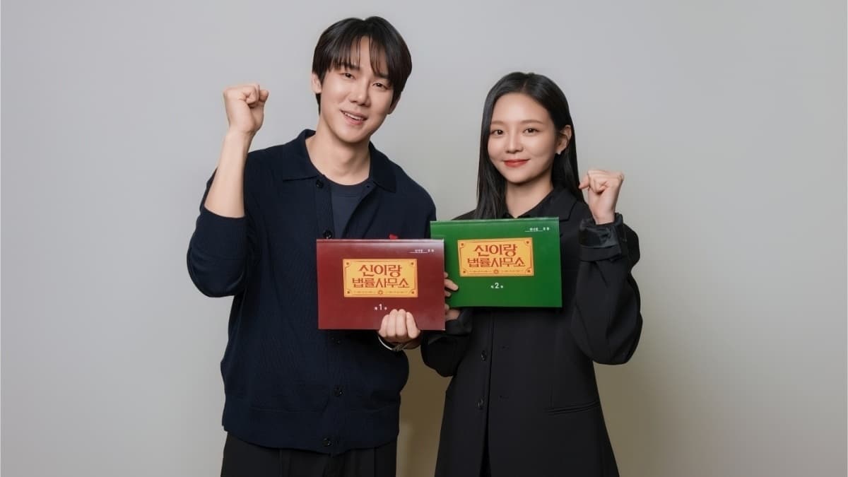 "Shinirang Law Office" Dedahkan Bumbung Mistikal dalam Poster Khas Bersama Yoo Yeon-seok dan Lee Som