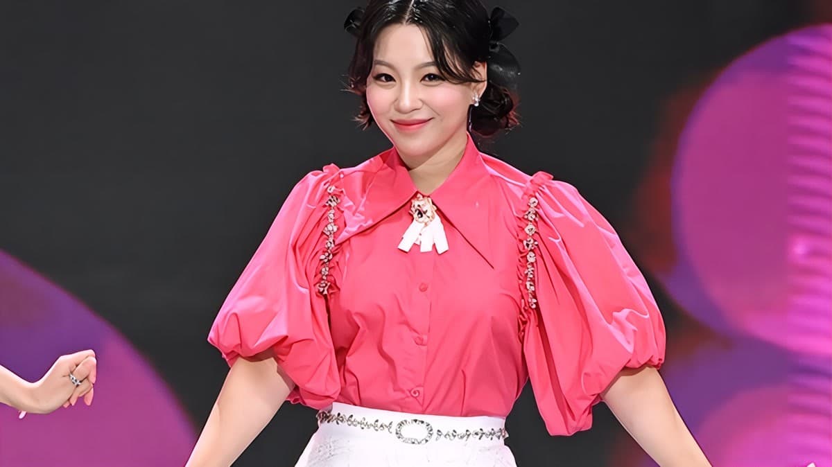 'Penyihir Suara' Shin Mi-rae Lancar Lagu Musim Bunga yang Ceria 'Pilih Aku, Sekarang!'