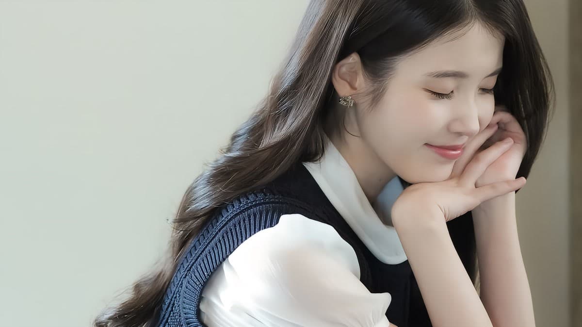 IU Dedahkan Sebab Dia Diam-Diam Hadir ke Konsert TWICE