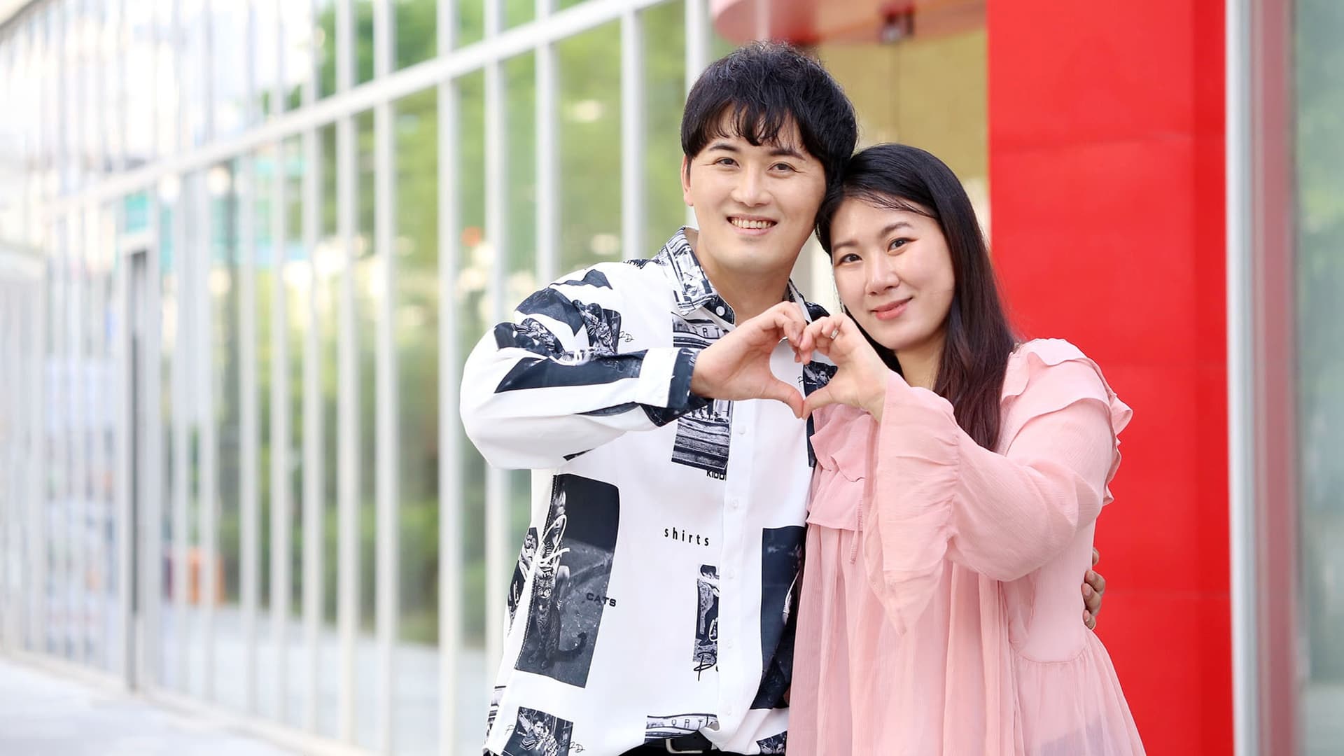 Gong Hwi dan Jung Ji-min Merakam 10 Tahun Cinta dalam Duet