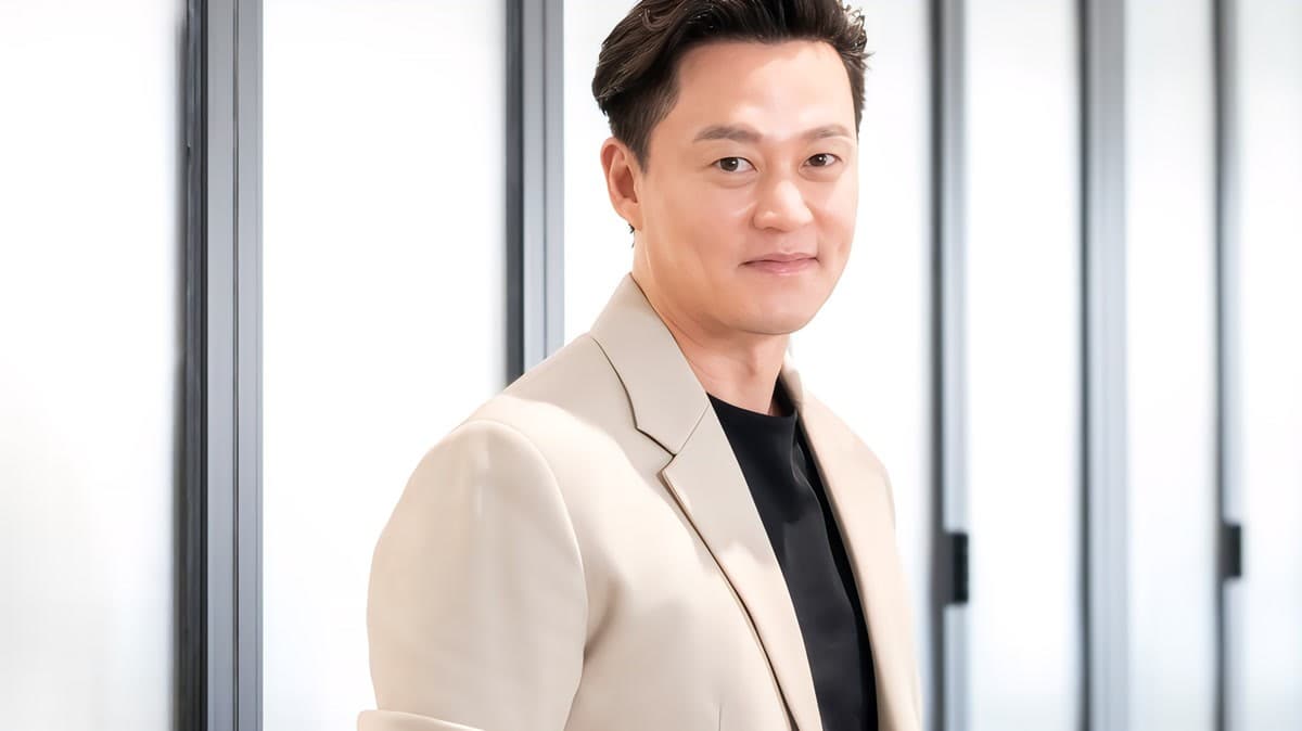 Lee Seo-jin dan Go Ah-sung Jejakkan Kaki di Pentas Teater buat Pertama Kali