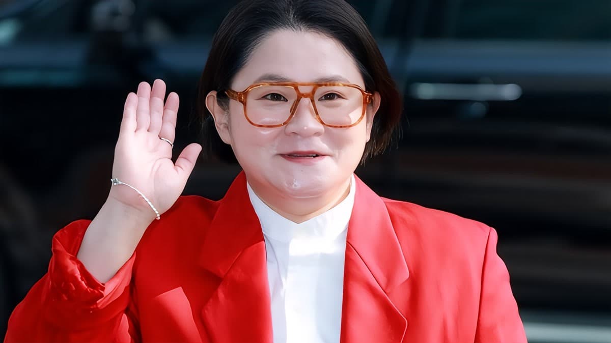Kim Shin Young Menjadi Ahli Tetap Wanita Pertama Knowing Bros dalam Sejarah 11 Tahun