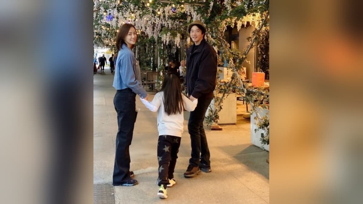 Sebab Son Tae-young Memilih Jeep sebagai Kereta Pertama Anaknya