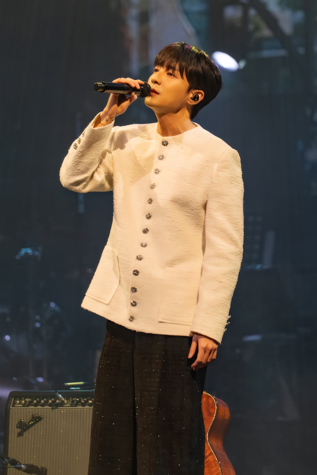 Roy Kim Lancarkan 'Bloom Again': Album Remake 13 Tahun dalam Proses