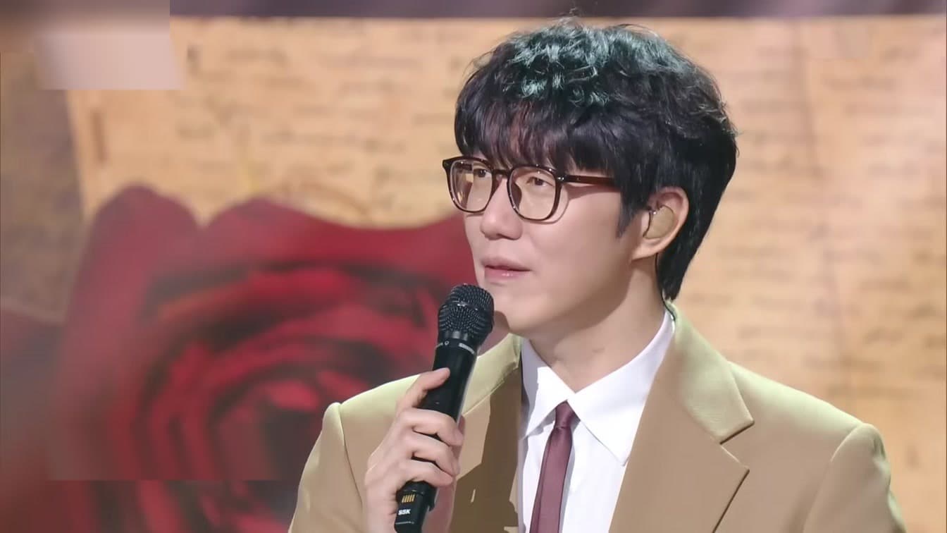 Mengapa Sung Si Kyung Tidak Dapat Bercakap dengan aespa di Kapal Terbang