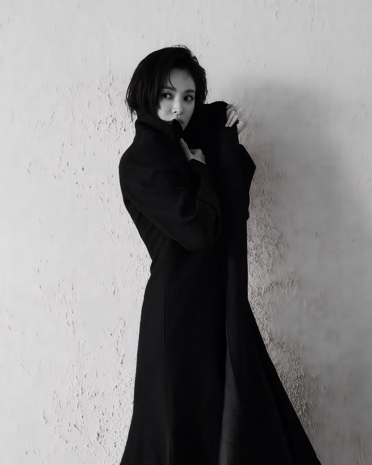 Sesi Foto Vogue China Song Hye-kyo Membuktikan Pesonanya yang Tak Lapuk Dimakan Usia