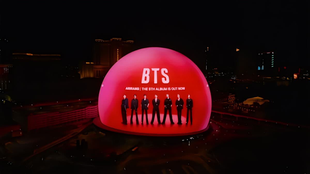 BTS Warnai Las Vegas Merah Dengan Kempen ARIRANG