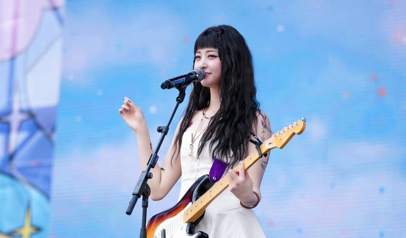 Jellyfish Huh Yunjin: Pernyataan Solo Paling Jujur Setakat Ini