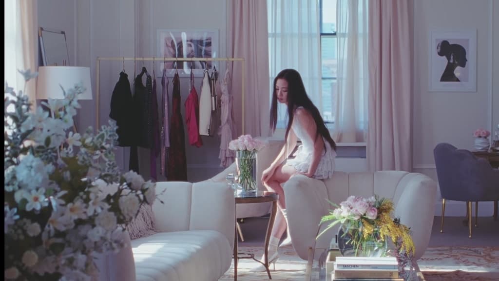 Perjanjian JISOO dengan Warner Records Menyempurnakan Transformasi BLACKPINK sebagai Empat Artis Solo Bebas