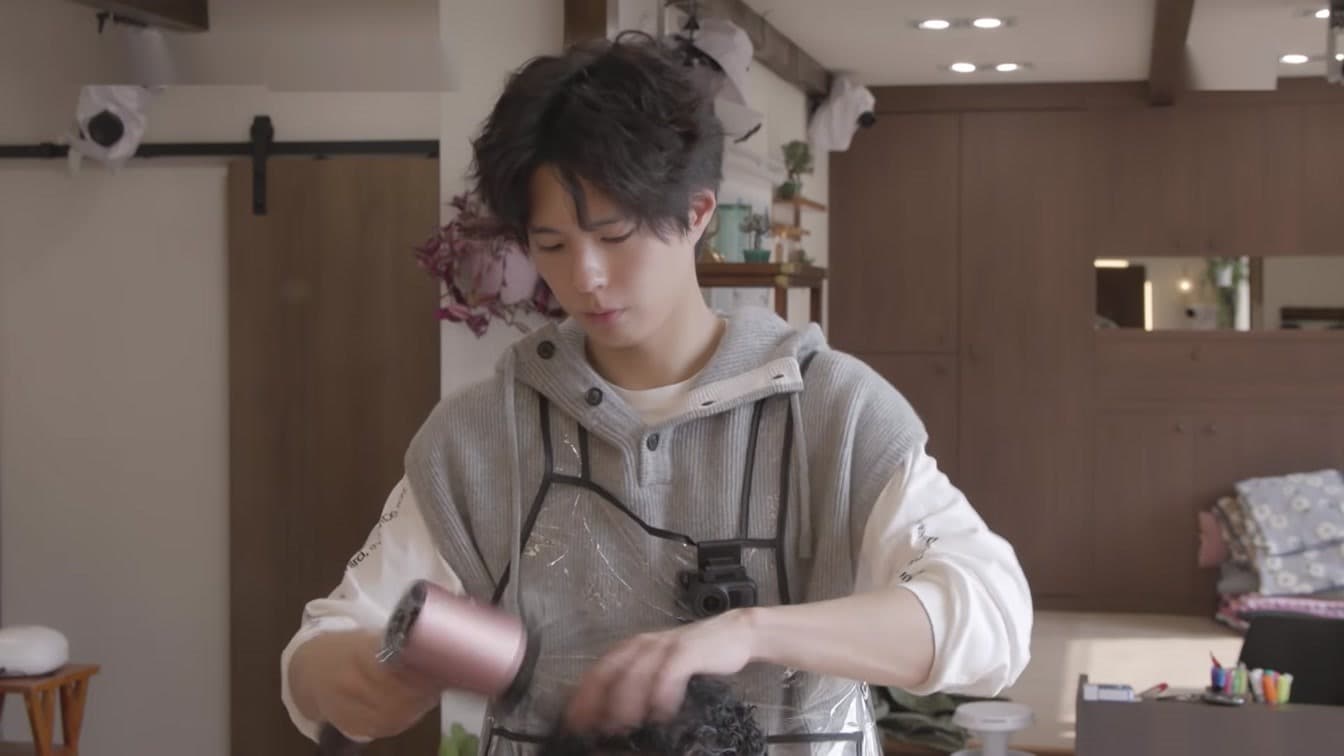 Park Bo-gum Enggan Mengucapkan 'Geram' — Kata Gantinya Buat Peminat Makin Jatuh Hati