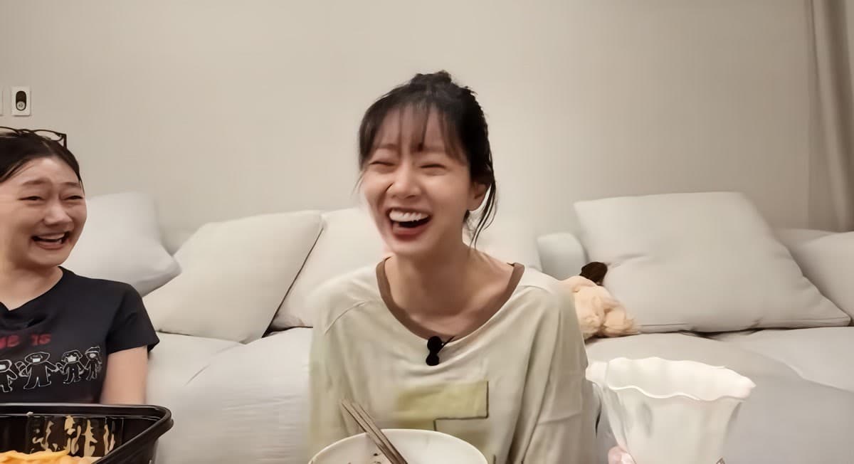 Hyeri Membayar Bonus kepada Kakitangan — dan Kisahnya Menjadi Viral